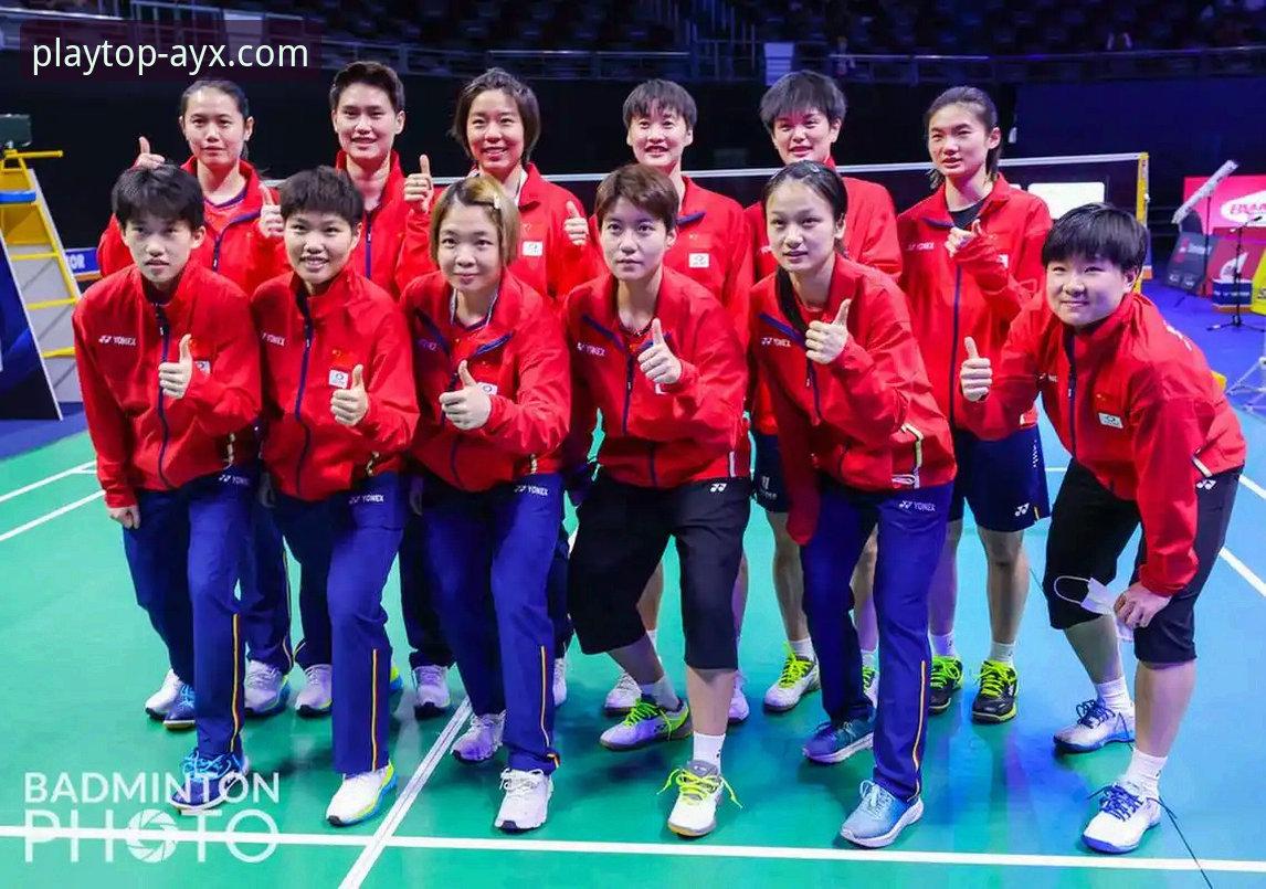 尤伯杯半决赛激战vs爱游戏平台观赛体验：中国队3-0横扫日本队的实战对比分析
